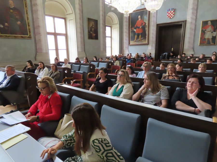 Javnozdravstvenom akcijom, tribinom i izložbom učeničkih likovnih radova u Varaždinskoj županiji obilježen Svjetski dan nepu&scaron;enja