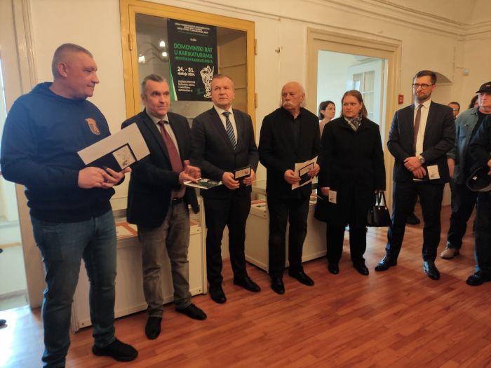 U Državnom arhivu u Varaždinu otvorena izložba &bdquo;Domovinski rat u karikaturama hrvatskih karikaturista&ldquo;