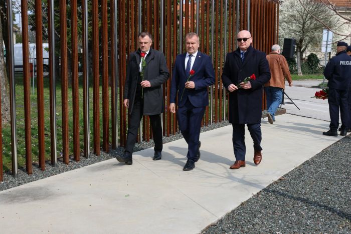 Svetom misom, polaganjem ruža te svečanom akademijom obilježena 35. obljetnica osnivanja Specijalne jedinice policije &bdquo;Roda&ldquo;