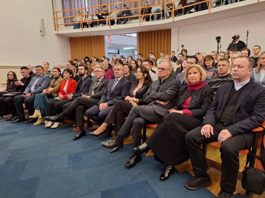 Obilježen Dan Srednje &scaron;kole Ivanec; Stričak: Vodimo brigu da svaki na&scaron; učenik može bezbrižnije i sretnije odrastati
