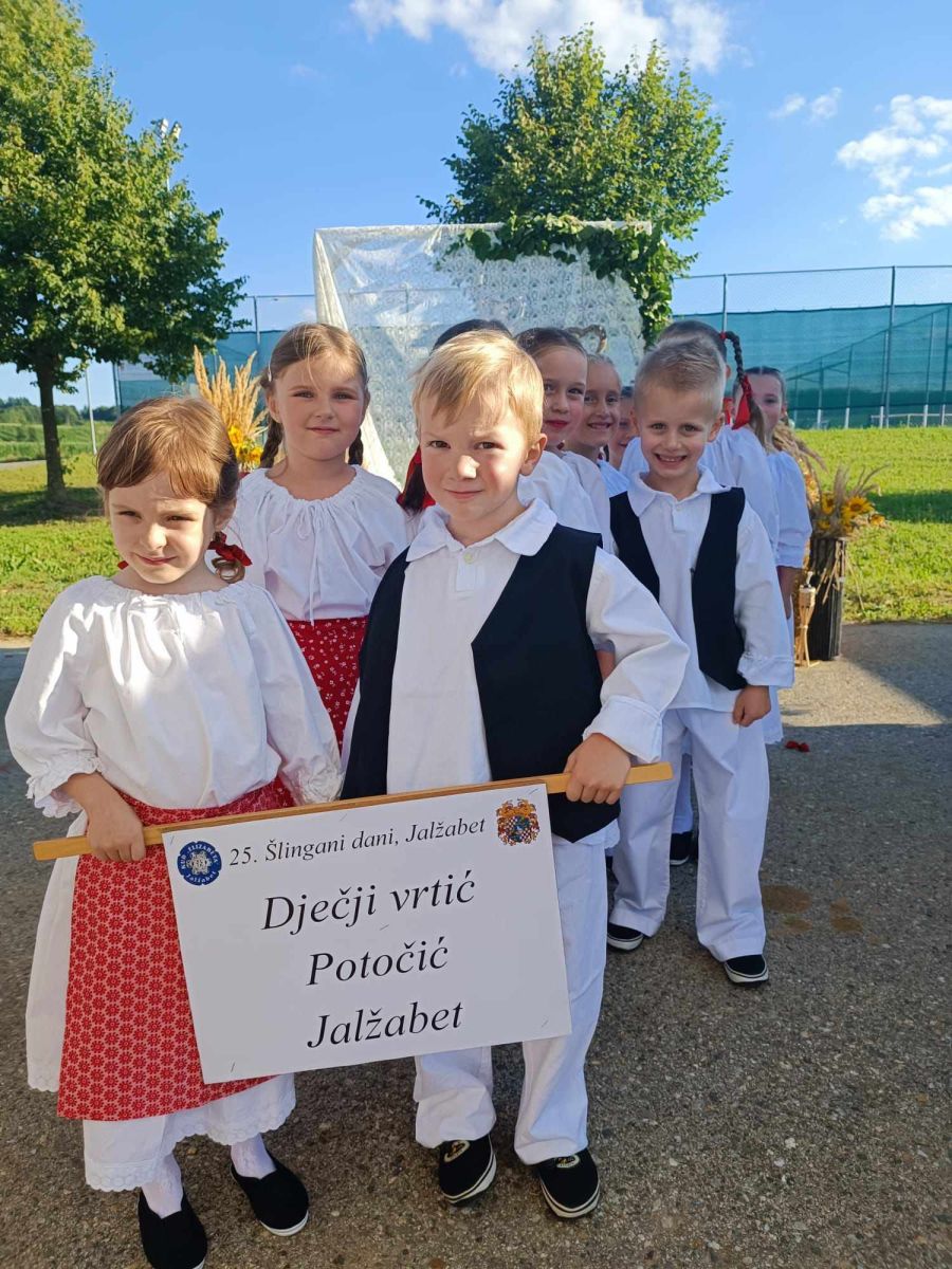 Jubilarni 25. "&Scaron;lingani dani" u Jalžabetu okupili veliki broj folklora&scaron;a i zaljubljenika u narodne običaje
