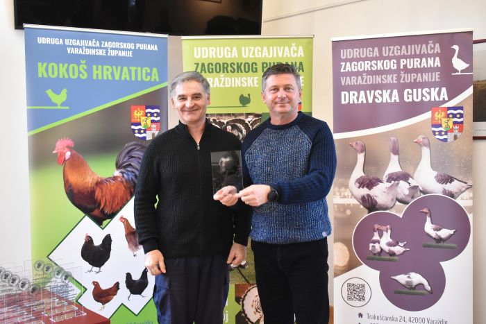 Za njihov dugogodi&scaron;nji rad i aktivnosti članovima Udruge uzgajivača zagorskog purana i koko&scaron;i hrvatica uručene nagrade i priznanja