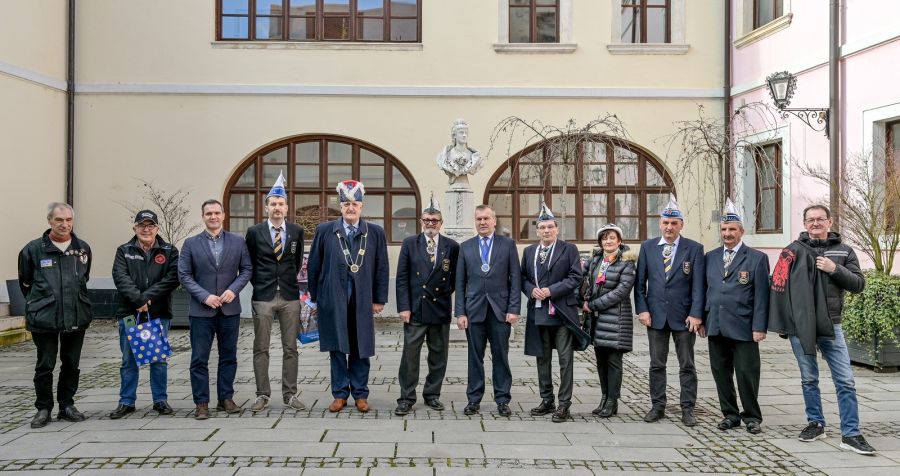 U sklopu održavanja Srakarskog fa&scaron;nika - trećeg fa&scaron;nika po veličini u Hrvatskoj,  Županijsku palaču posjetili članovi  Federacije europskih karnevalskih gradova i predstavnici Hrvatske udruge karnevalista