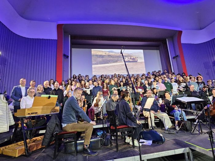 Mladi glazbenici pripremaju prvu hrvatsku izvedbu &ldquo;The Armed Man&rdquo;, na probi ih posjetio župan Stričak