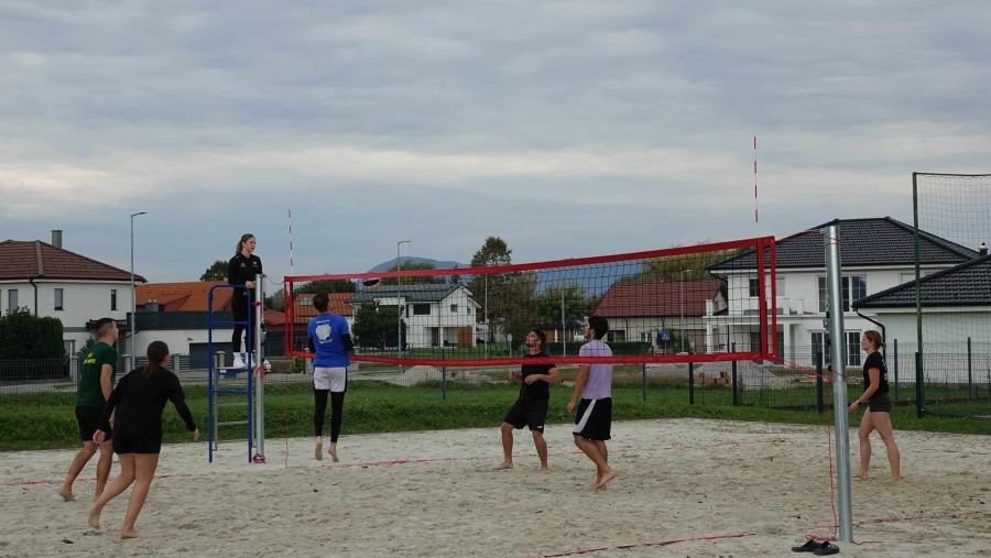 Odbojka na pijesku: 70-ak mladih sporta&scaron;ica i sporta&scaron;a na memorijalu sjećanja na Romana Ribića i Željka Putara Grdaka, poginule hrvatske branitelje iz ivanca