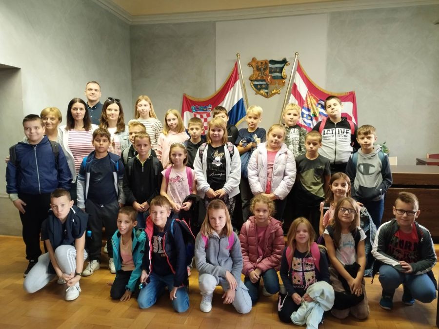 Učenici Osnovne &scaron;kole Svibovec posjetili Županijsku palaču i Centar za posjetitelje
