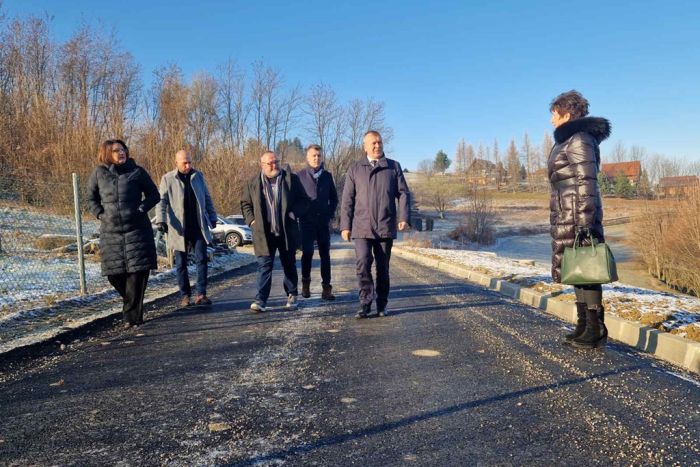 Sanirano klizi&scaron;te u Martinkovcu obi&scaron;li župan Stričak, gradonačelnica Ratković i ravnatelj ŽUC-a Osonjački