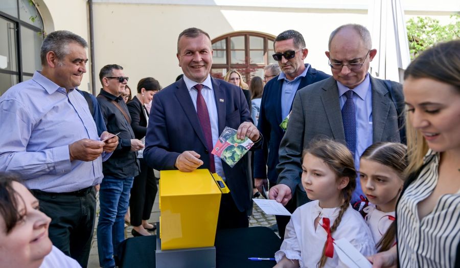 Motivi varaždinskog zelja i zagorskog purana od danas u posebnoj ediciji po&scaron;tanskih maraka i razglednica