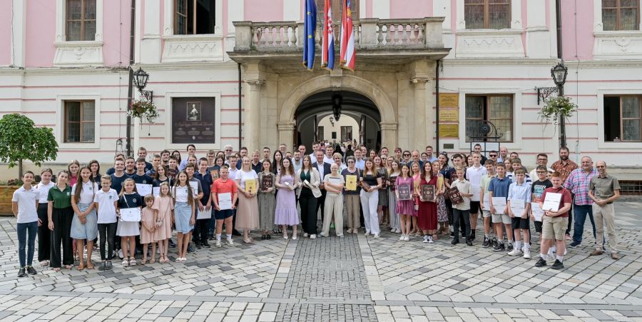 Održan prijem za učenike; državne prvake i njihove mentore te učenike osvajače medalja na međunarodnim natjecanjima: 101 ponos Varaždinske županije!