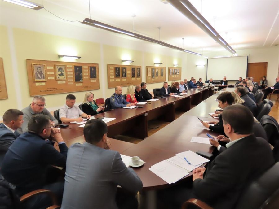 Na kolegiju župana s gradonačelnicima i načelnicima o posljedicama velikih količina oborina na području Varaždinske županije te o saniranju &scaron;tete