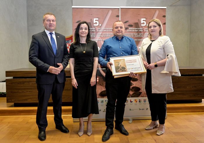 PG Josip Žmegač &scaron;ampion 5. međunarodne izložbe bučinih ulja &bdquo;Alpe-Adria&ldquo;