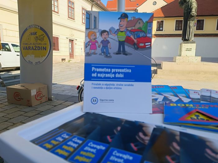 Na Franjevačkom trgu u Varaždinu održana tradicionalna akcija &bdquo; Sigurno u &scaron;kolu&ldquo;
