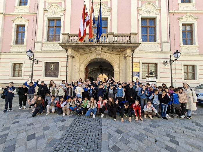 Učenici Osnovne &scaron;kole Petrijanec posjetili Županijsku palaču