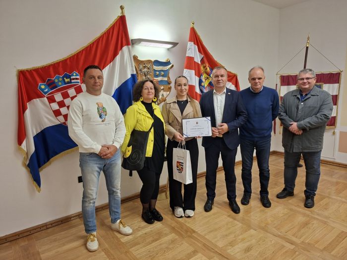 Ponos Varaždinske županije: prijem za Mateja Križanića i Lorenu Horvat, osvajače medalja iz matematike i boksa
